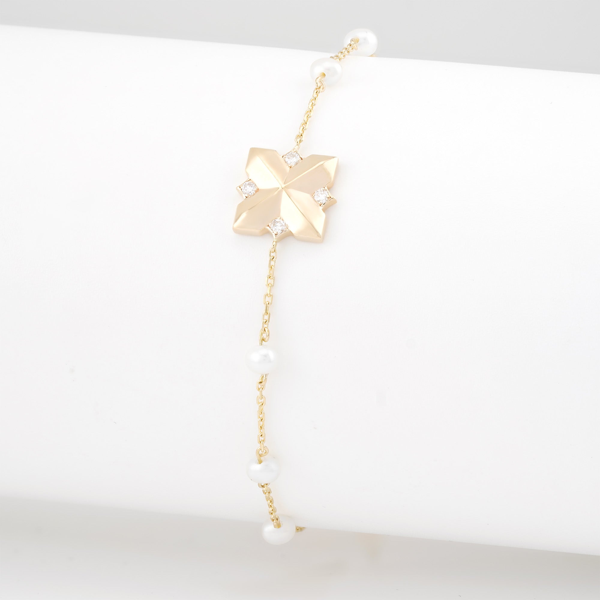 Golden  Rose  Braclete with Pearls