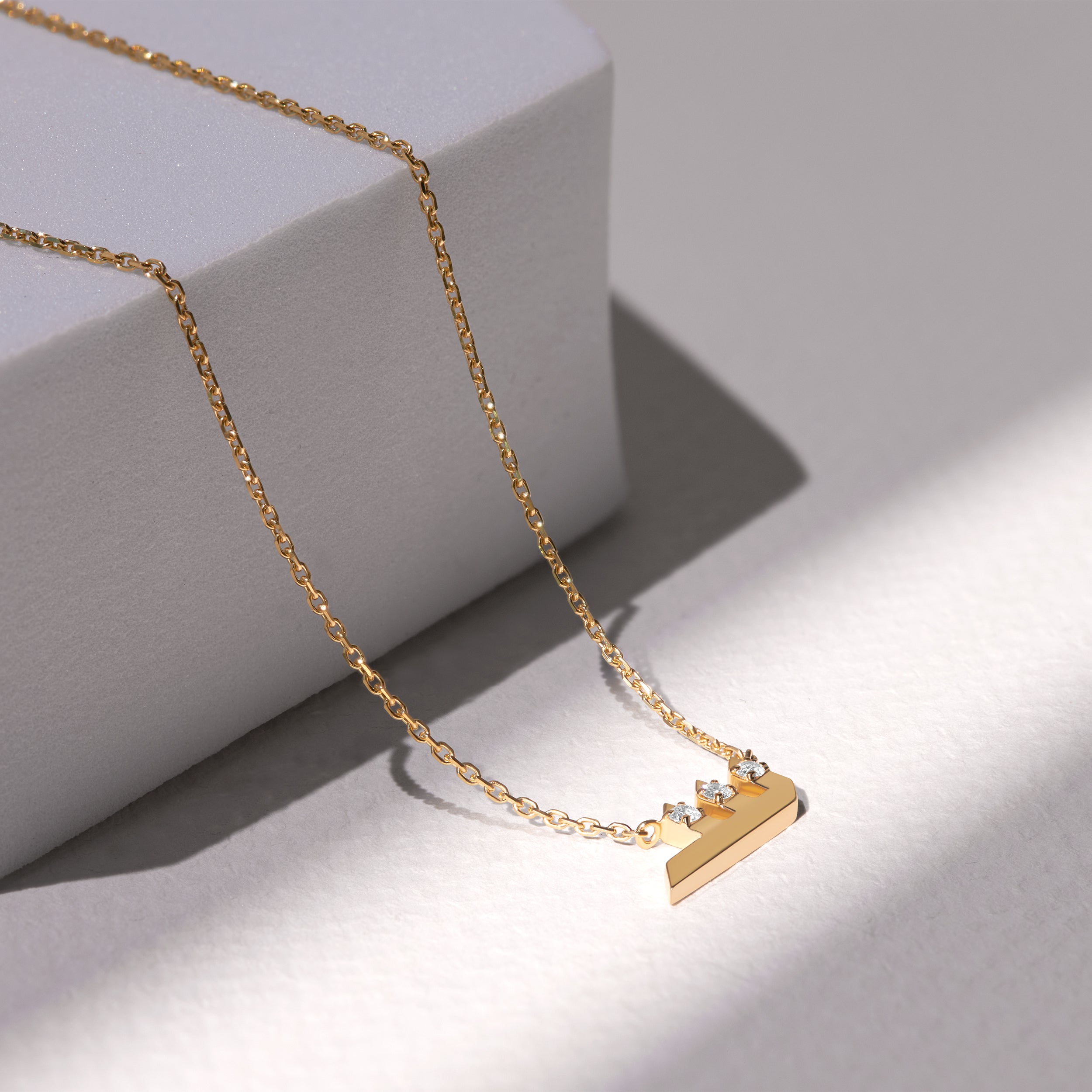 Tarakeeb Letter Necklace (SHEEN)