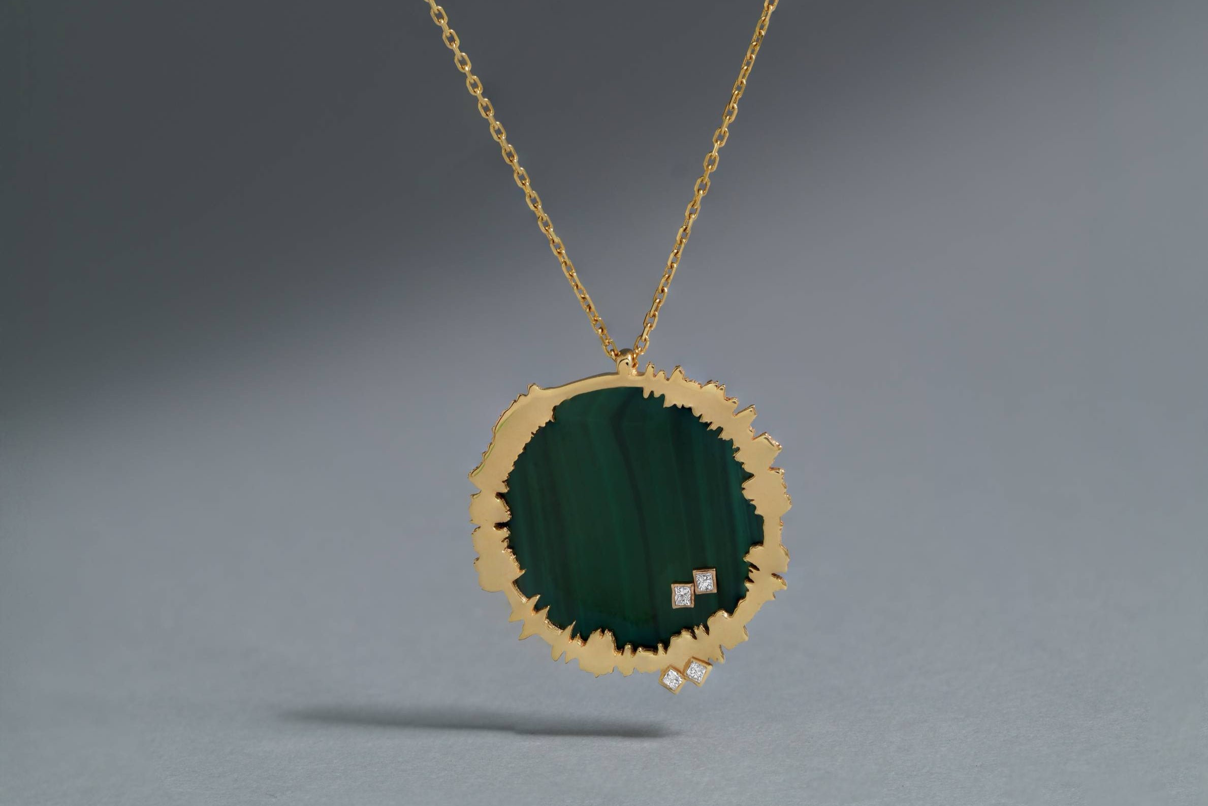 Ayat Necklace," و اذا سألك عبادي عني فاني قريب اجيب دعوة الداع اذا دعان"