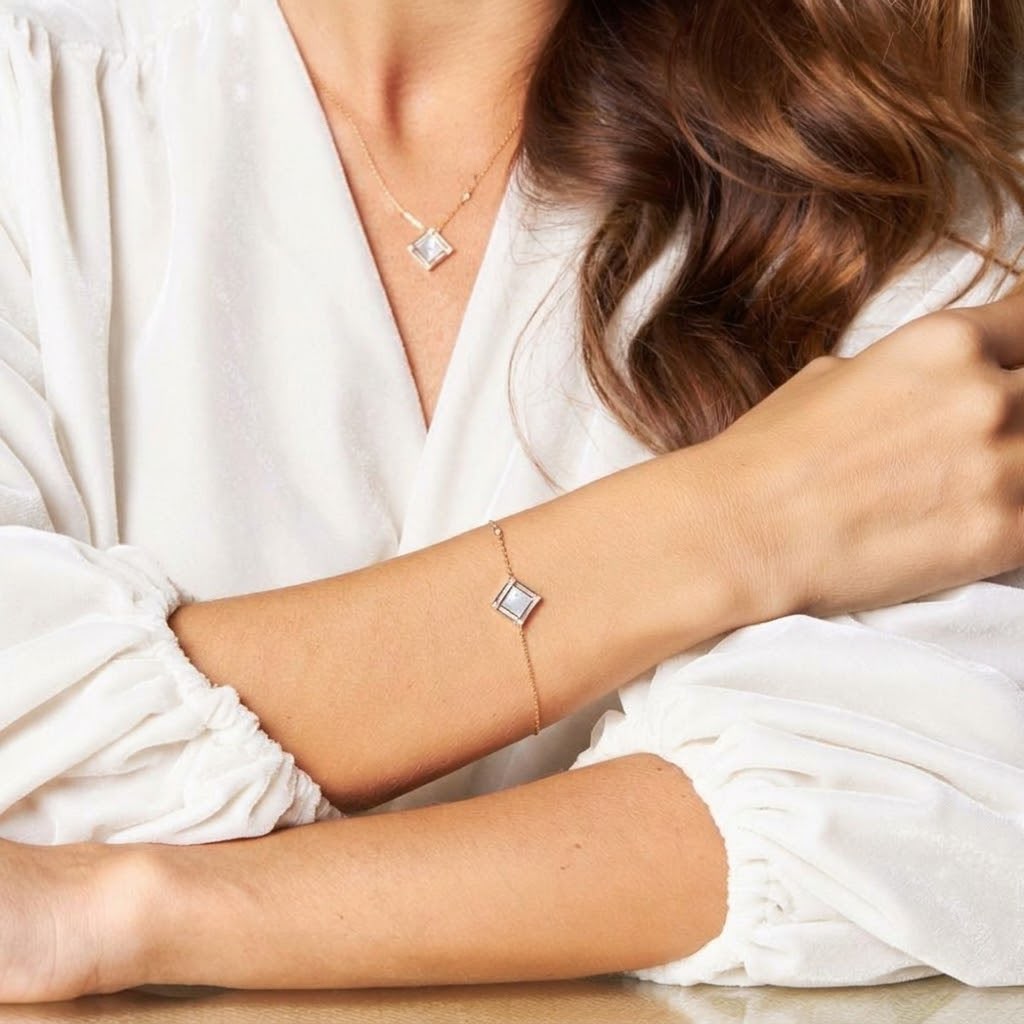 Line Square Bracelet with Diamond, Mother of Pearl, Yellow Gold