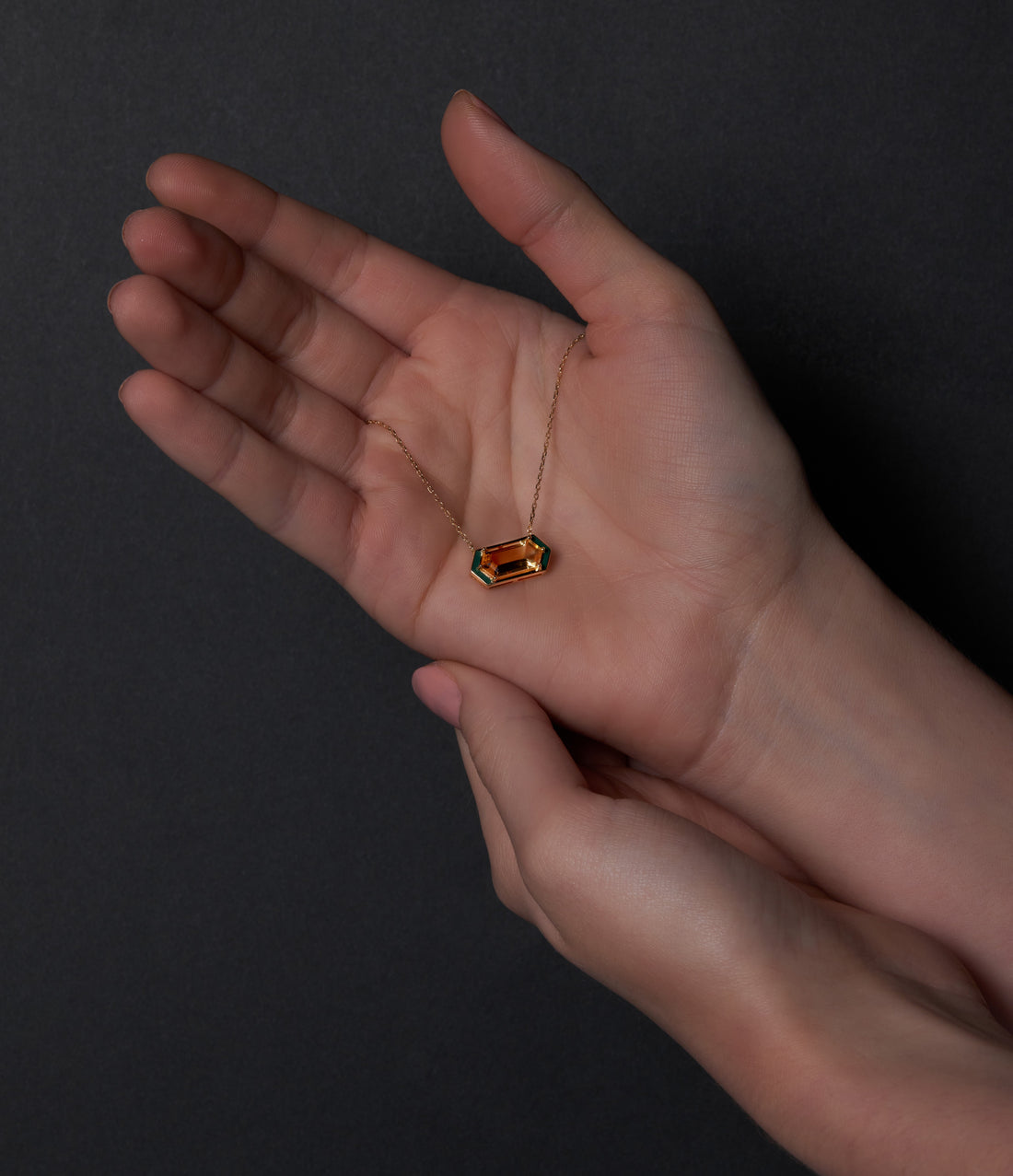 Yellow gold with Citrine stone and Enamel