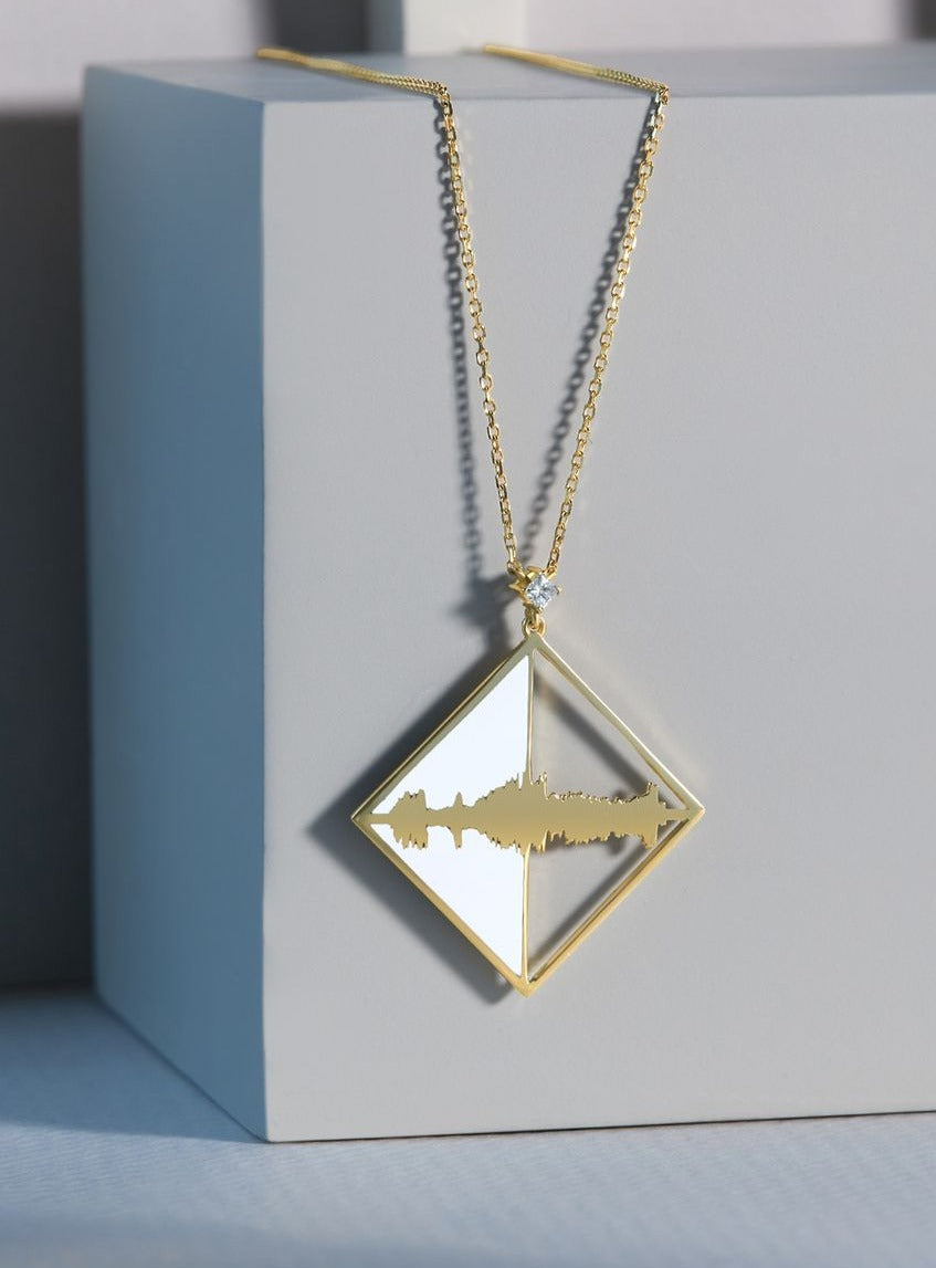 Ayat - La Ilaha Illa Allah Necklace with Diamond - لا إله إلا الله