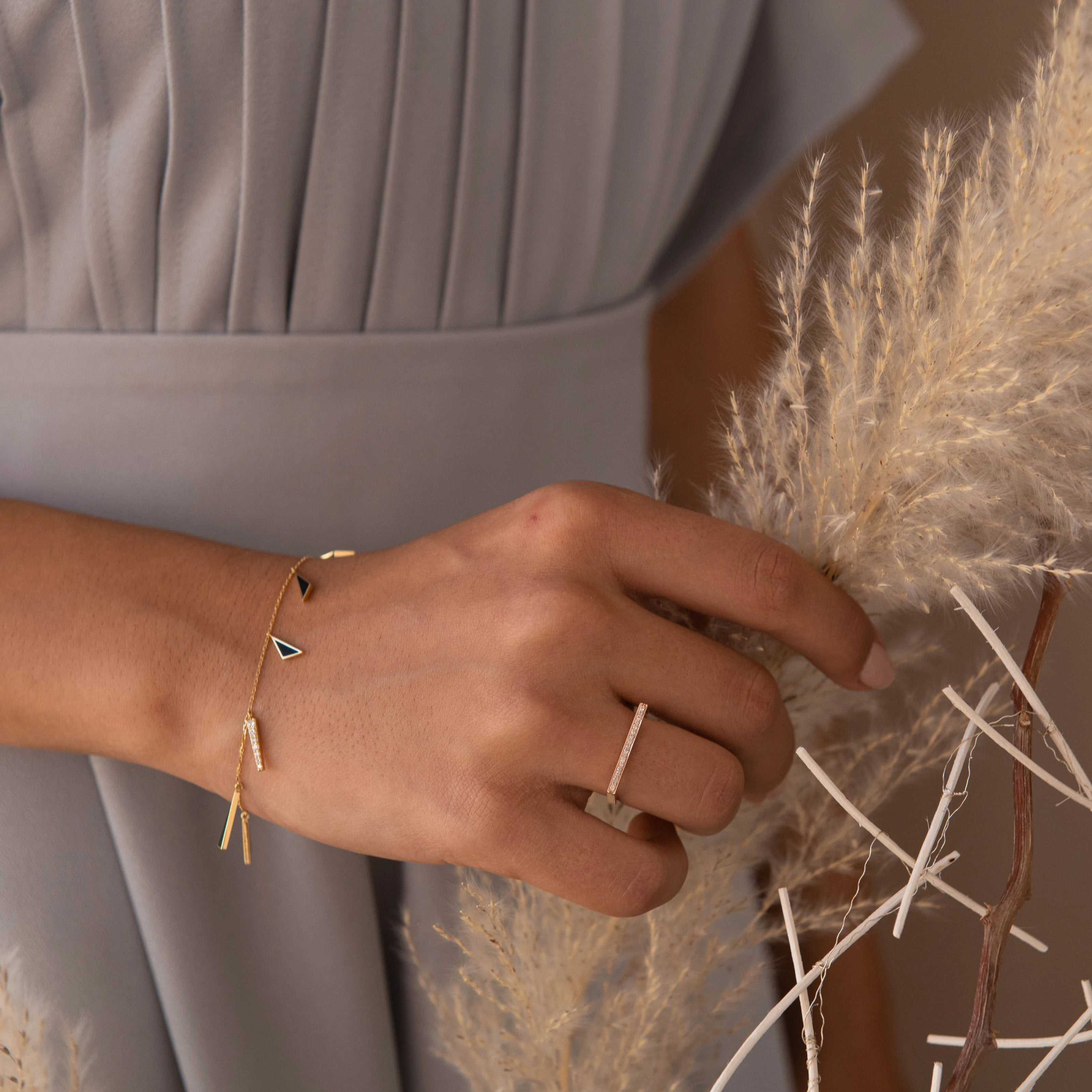 Geometric Bracelet Gold And Diamonds - Black Triangles