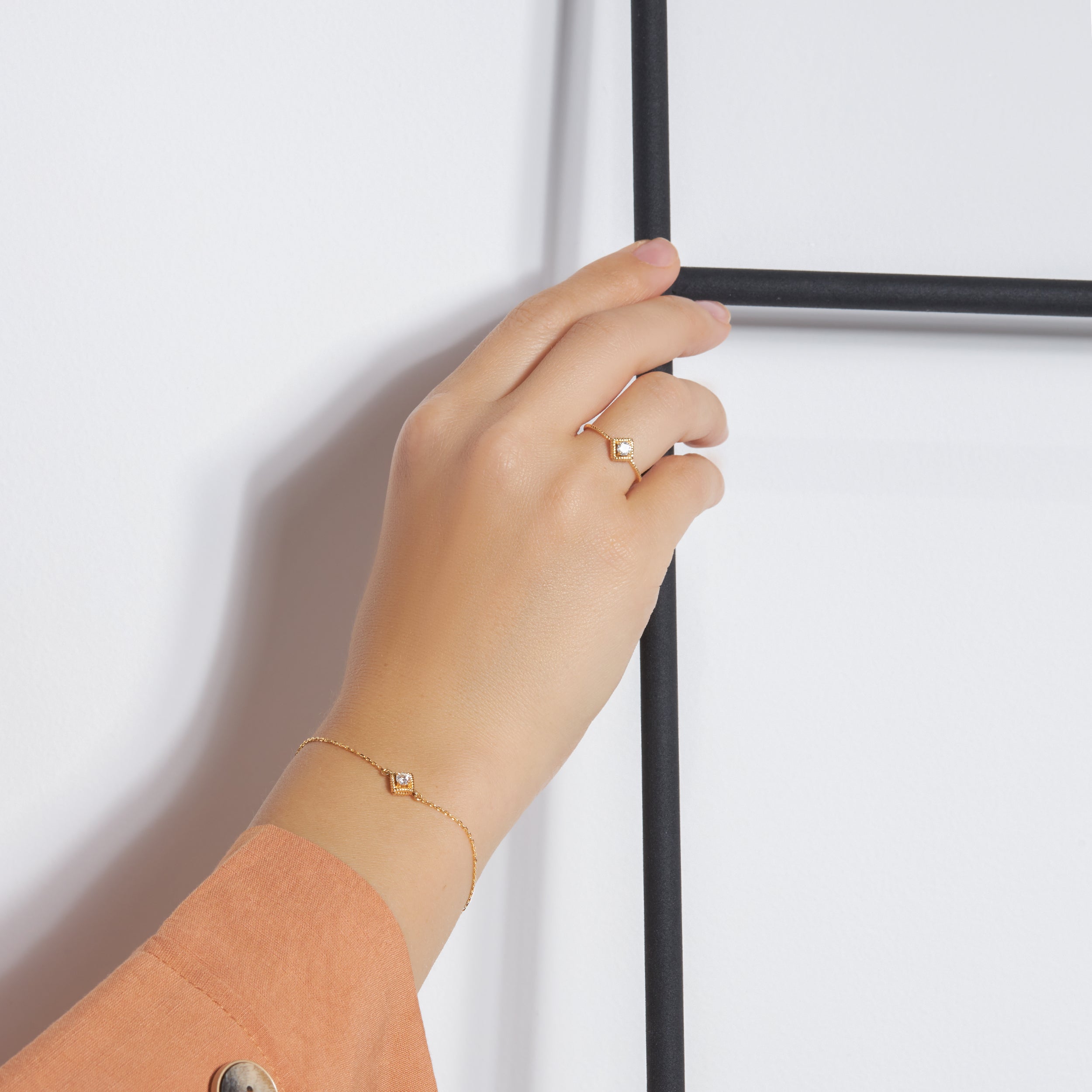 Twist Bracelet with Diamonds