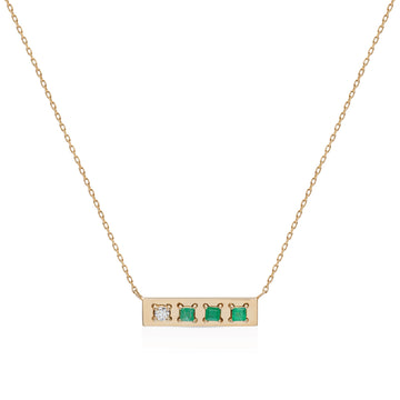 Be different gold with Emerald and Diamond Necklace